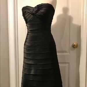 BCBGMAXAZRIA Long strapless Satin Tiered Gown